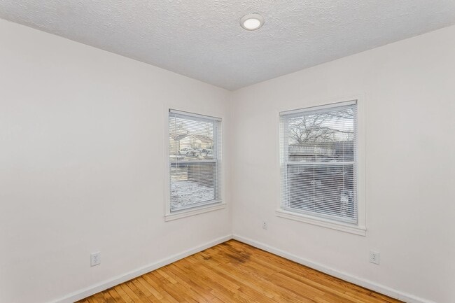 Photo - Bright and Spacious 2 Bedroom Duplex!