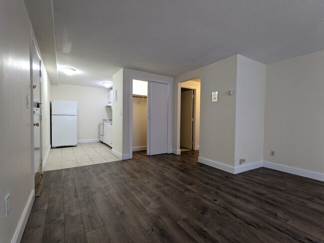 Photo - 42 Gardner St Unidad #2B