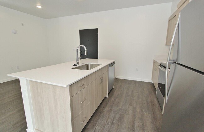 Photo - 3906 Brian Ave. Unidad 208