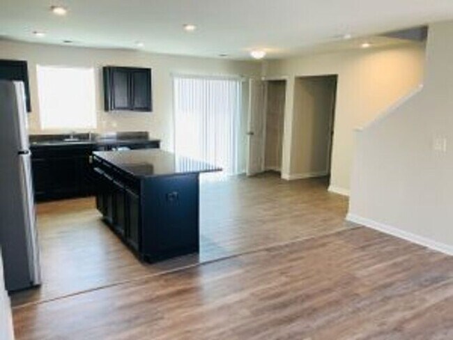 Photo - 125 Council Loop