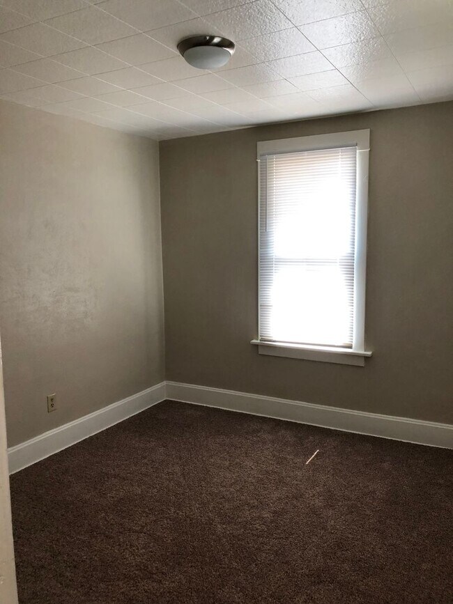 Photo - 415 18th Ave