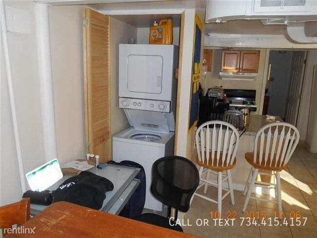 Photo - 707 S Division St Unit 1