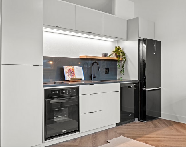 Photo - 239 W 9th St Unit 1087.1