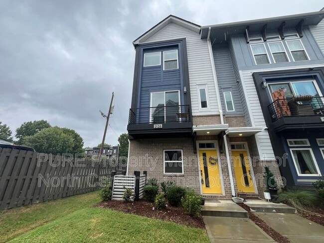 Building Photo - 2128 Electric Ln