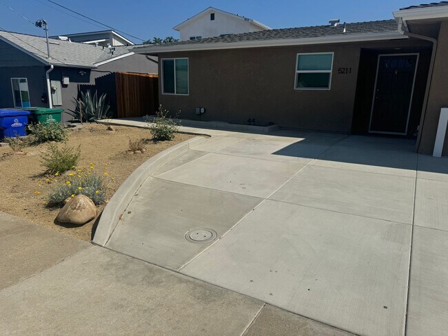 Photo - TIPTON STREET DUPLEX 5209-5211 Unit 5211