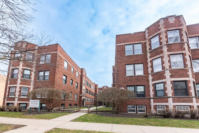 Building Photo - 739 Hinman Ave Unit 2E Rental