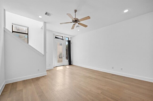Photo - 6000 S Congress Ave Unit 503
