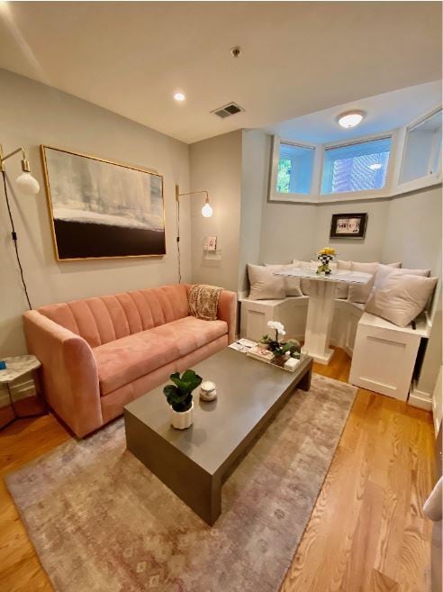 Photo - 1618 Q St Apartments