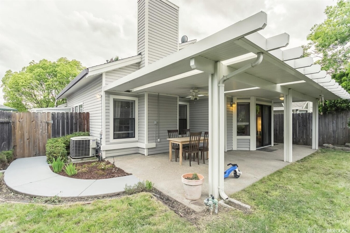 Photo - 644 Springfield Cir