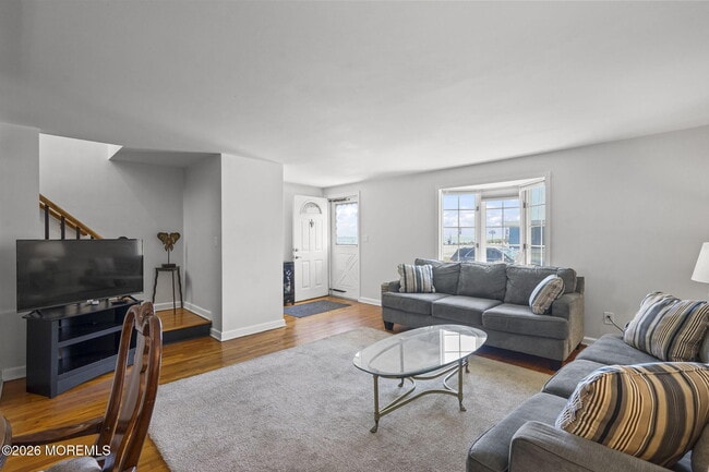 Photo - 5 Vine Ct
