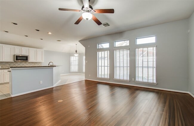 Photo - 14731 Raven Hollow Ln