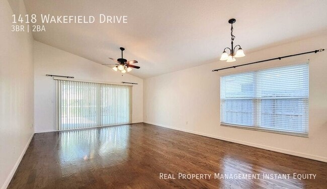 Photo - 1418 Wakefield Dr