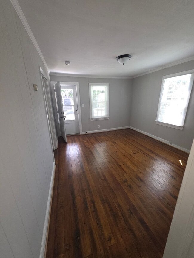 Photo - 321 W Twenty-Third St