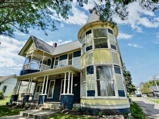 514 W Kirkwood Ave