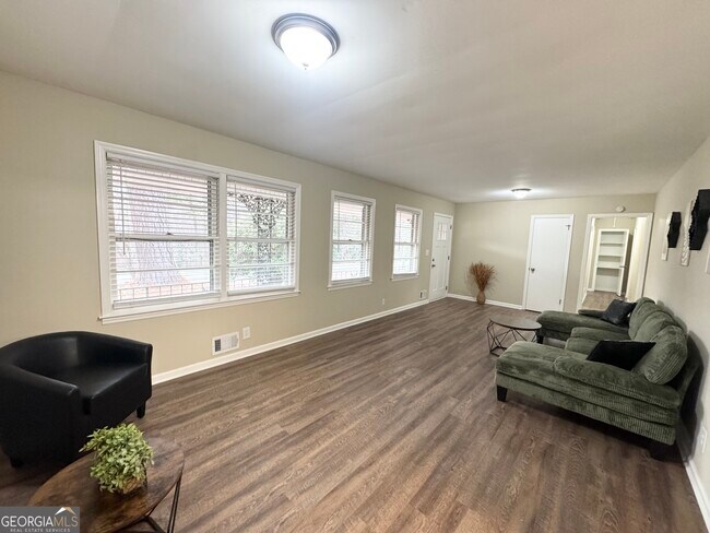 Photo - 3820 Union Rd SW