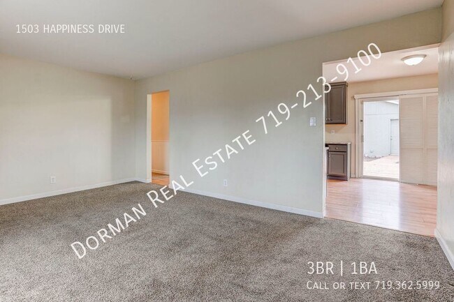 Photo - Beautifully restored stucco ranch on corne...