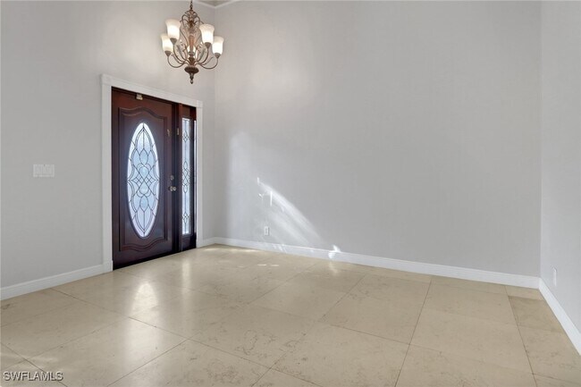 Photo - 15028 Savannah Dr