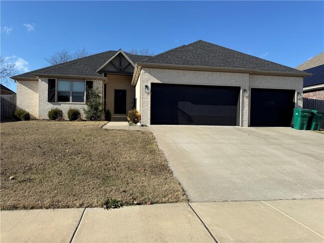 Photo - 751 Spicewood Trail House