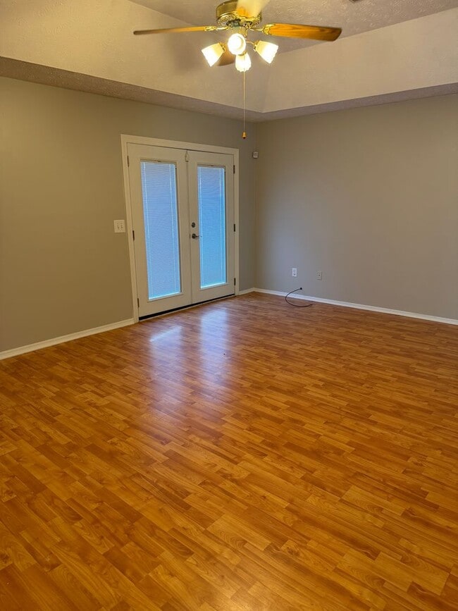 Building Photo - Great Home 12 min to Ft. Benning Gate