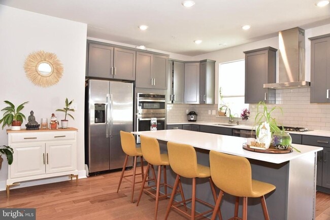 Photo - 214 Red Leaf Ln