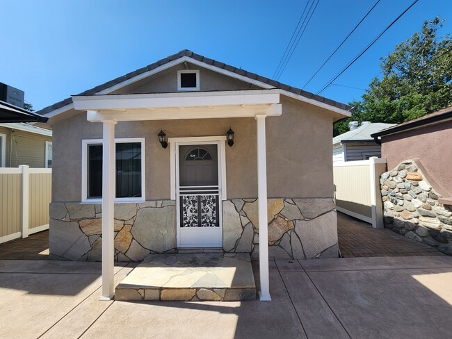 Photo - 8522 Hillrose St