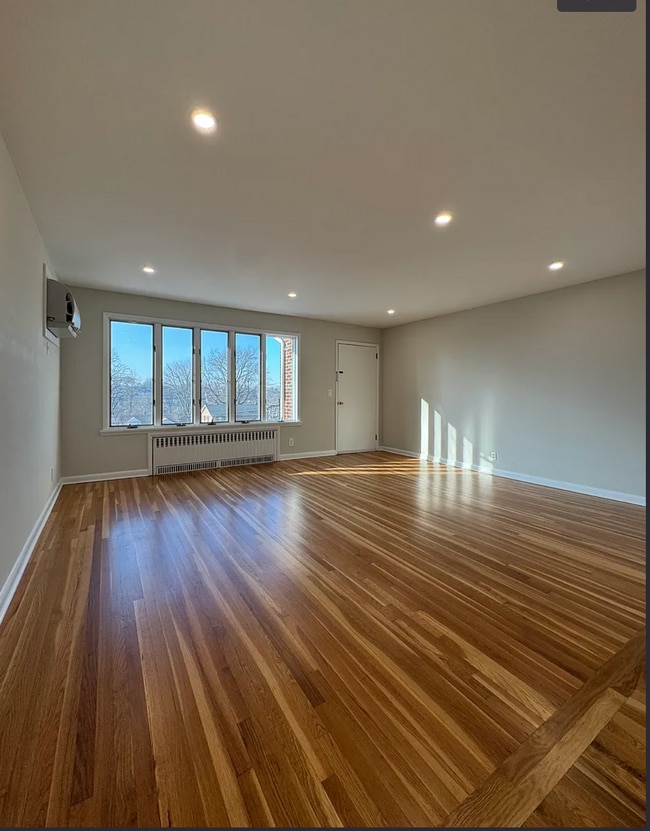 Photo - 639 Oakdene Ave Unit 1