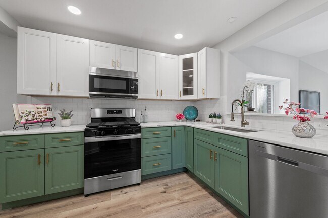 Photo - Abington Township Beautiful Rancher in Mea...