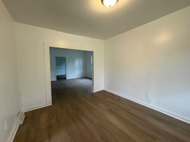 Photo - 4720 Garland St