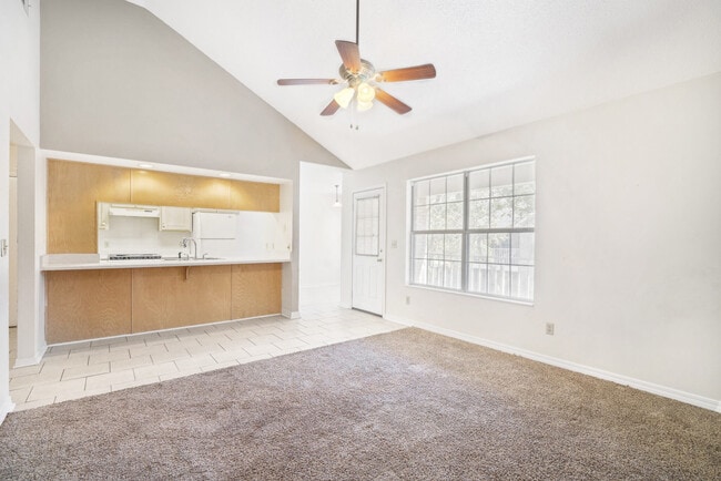 Cross Oaks Apartments