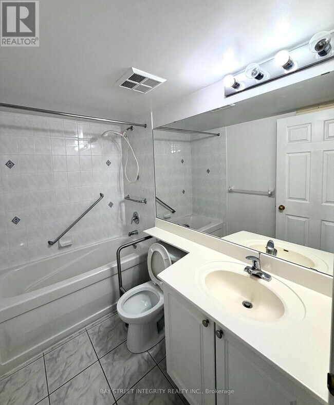 Photo - 2627 McCowan Rd Unité 1009