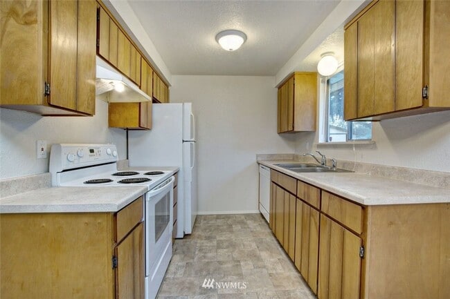 Photo - 19206 5th Ave E Unit B