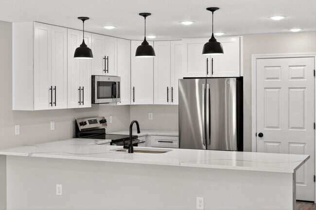 Photo - Vista Ave Unit 32629 Vista