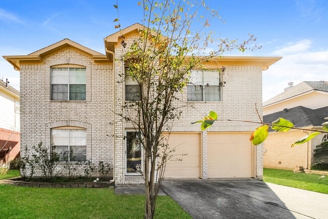 Building Photo - 4342 Lakewood Dr