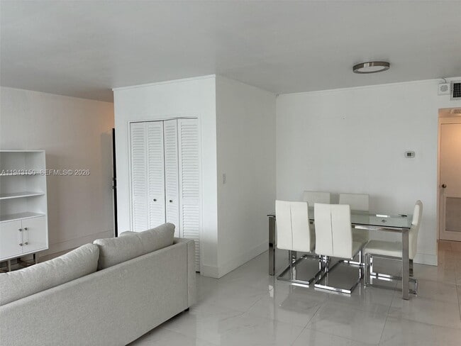 Photo - 1000 West Ave Unit 1229