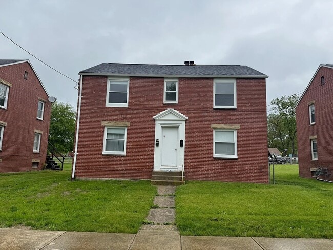 Building Photo - 430 1/2 Oak St Unit 430 Oak St.  #2 Rental