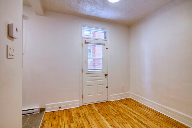 Photo - 6885-6891 Sherbrooke west Unité 25