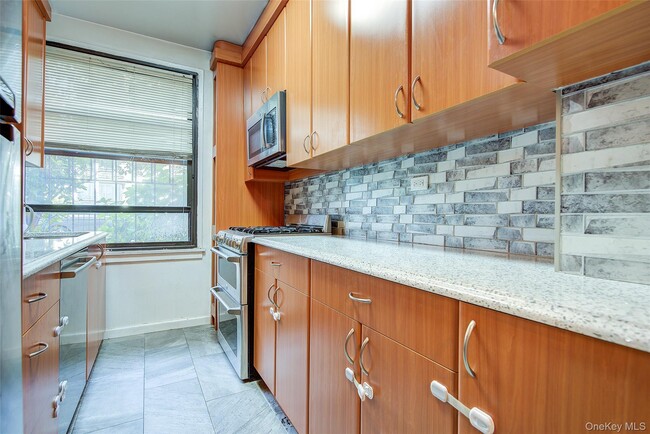 Photo - 98-10-9864 64th Ave Unidad 1G