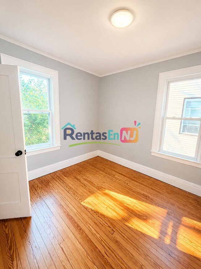 Photo - 549 S 20th St Unit 3A