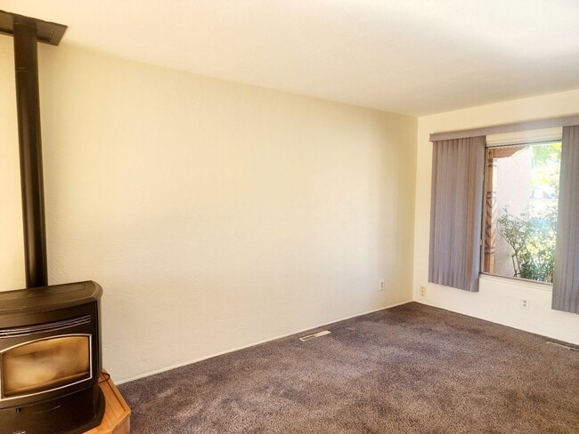 Photo - Cozy Home In North Valley