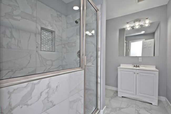 Photo - 3834 Rosedale St
