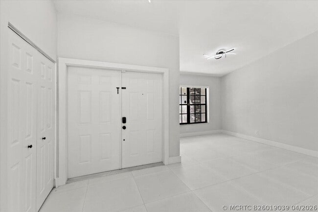 Photo - 20221 NW 8th St