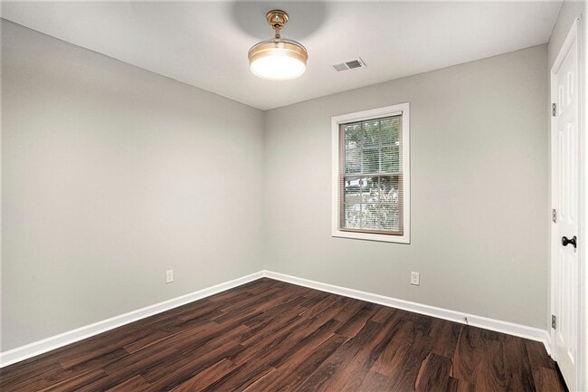 Photo - 1643 Mary George Ave NW