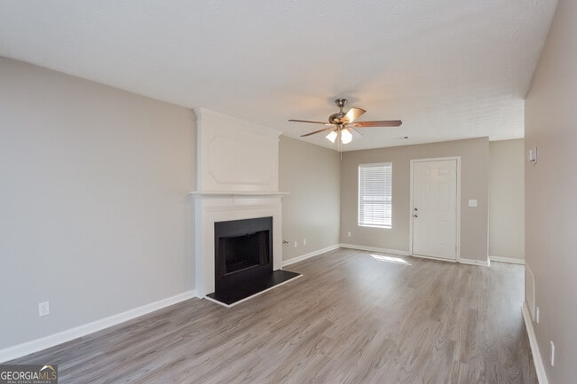 Photo - 6481 Alford Way