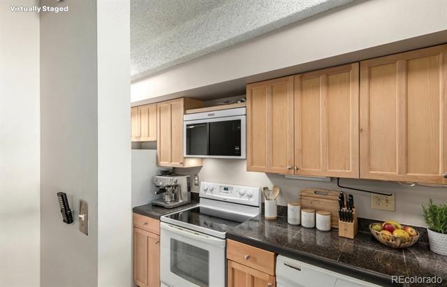 Photo - 590 Logan St Unit 309