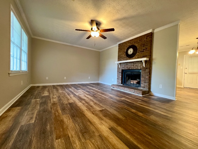 Photo - 2376 Rosedale Rd