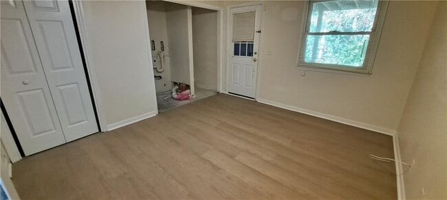 Photo - 428 Page Ave NE