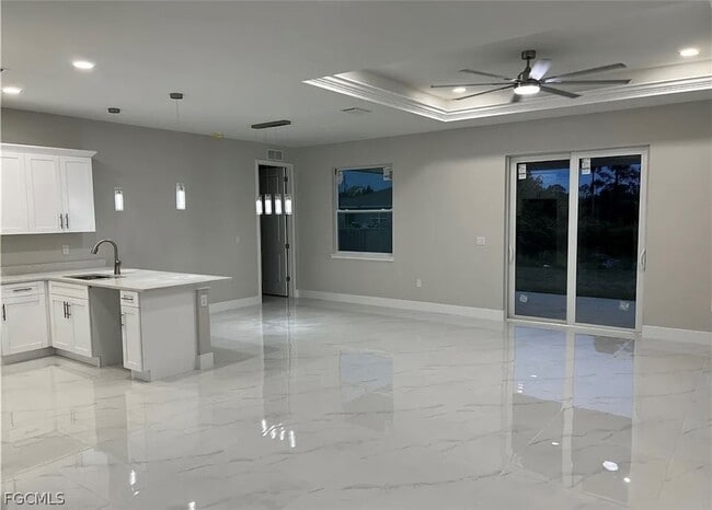 Photo - 2612 16th St W