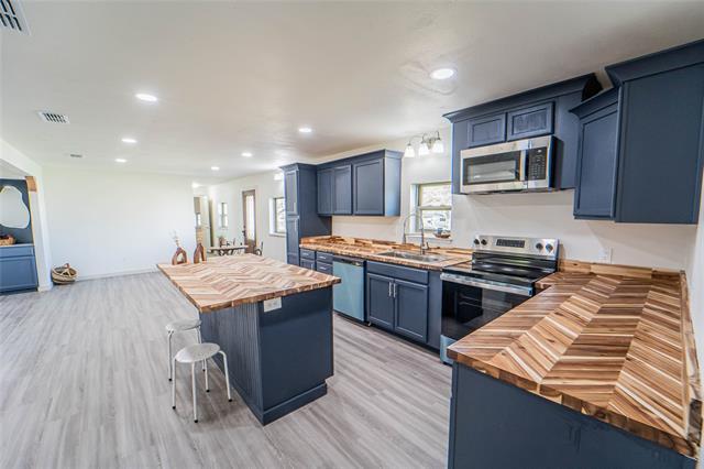Building Photo - 8313 CR 313 Rental