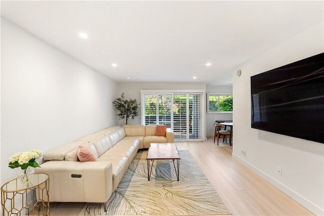 Photo - 4724 Park Granada Unit 217