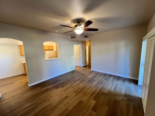 Reno Rental Finders - 6850 Sharlands Ave #W1137 Reno, NV 89523